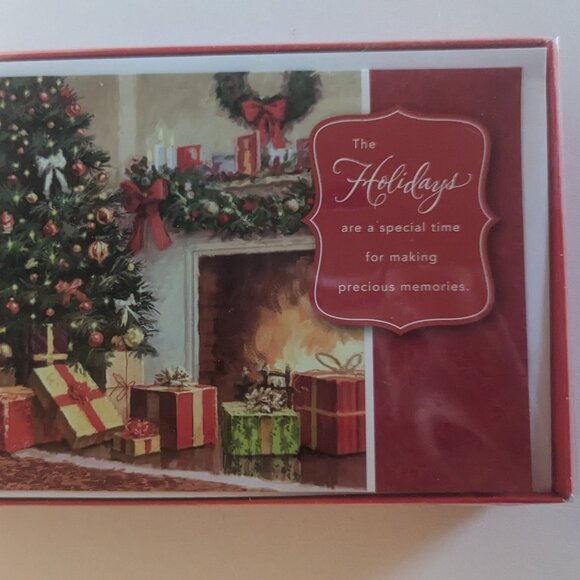 NWT 16 Cozy Christmas Tree Scene Fireplace Holiday Cards American Greetings NEW - Picture 3 of 4